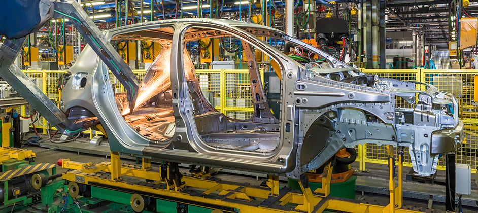 Российский автопром массово возобновляет работу