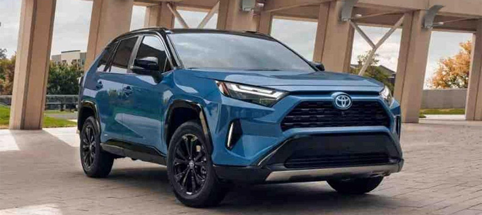 Самый популярный кроссовер Toyota резко подешевел в России Самый популярный кроссовер Toyota резко подешевел в России