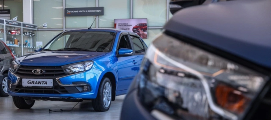 ₽372 млрд за месяц. Эти автокомпании заработали в России больше всех