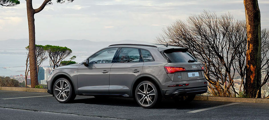 Audi отзовет семь моделей в России из-за повышенного износа шин Audi отзовет семь моделей в России из-за повышенного износа шин