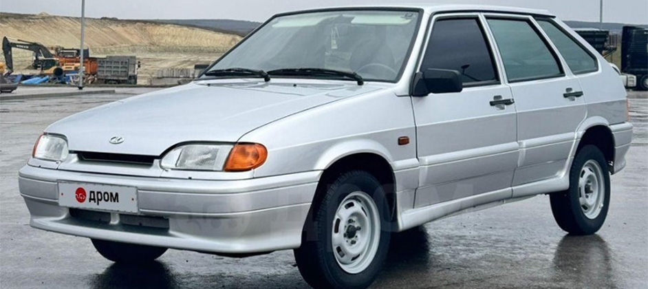 Прошло 19 лет, а он как новый: на продажу выставили ВАЗ-2114 за 560 тысяч рублей