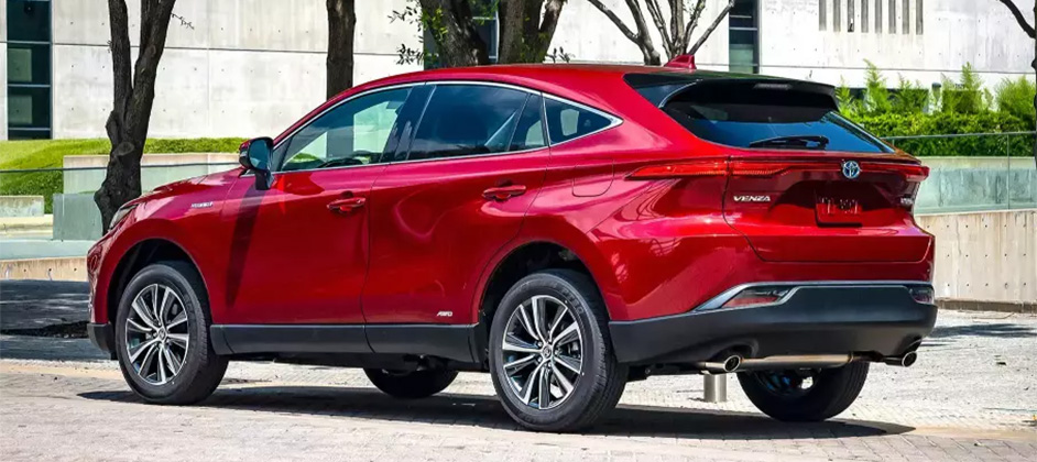 Toyota и Hyundai зарегистрировали в России товарные знаки для торговли машинами