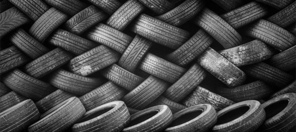 Цены на зимнюю "переобувку" шин к зиме в Петербурге подскочили на 20%