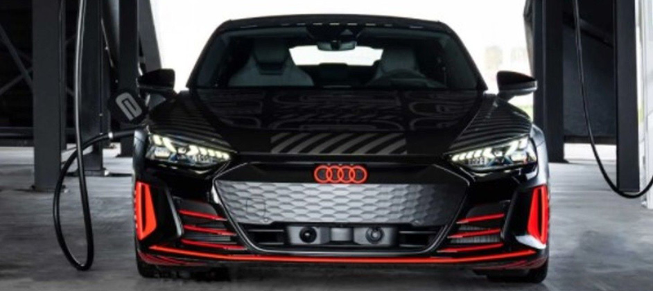 Audi показала процесс сборки флагманского электрокара e-Tron GT