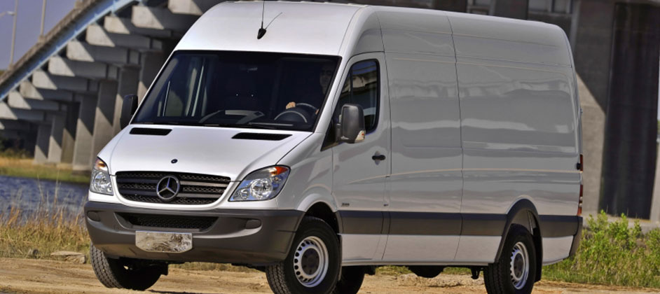 Mercedes-Benz Sprinter 2023 года дебютирует с новым дизельным двигателем и системой полного привода