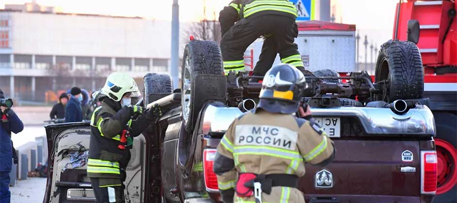МЧС обяжет автопроизводителей маркировать машины для спасения людей в авариях