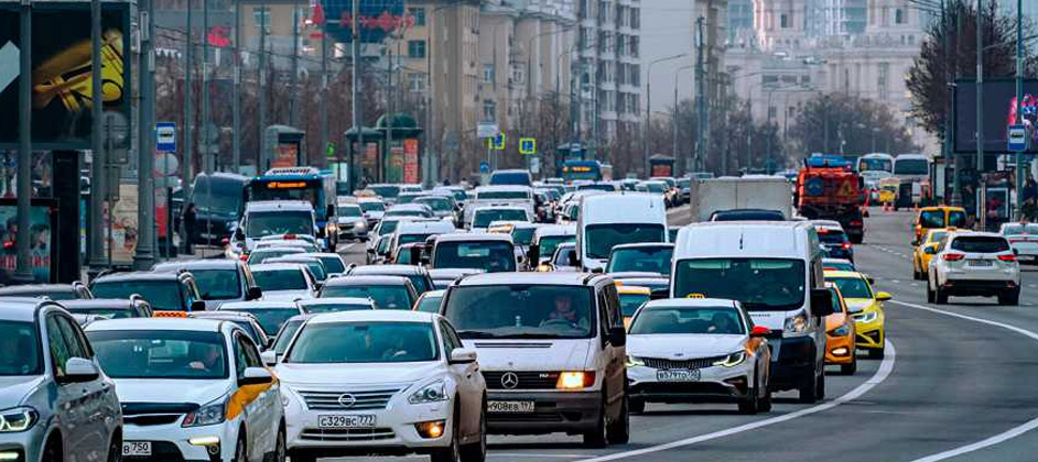 Российские машины будут оповещать водителей о нарушении ПДД