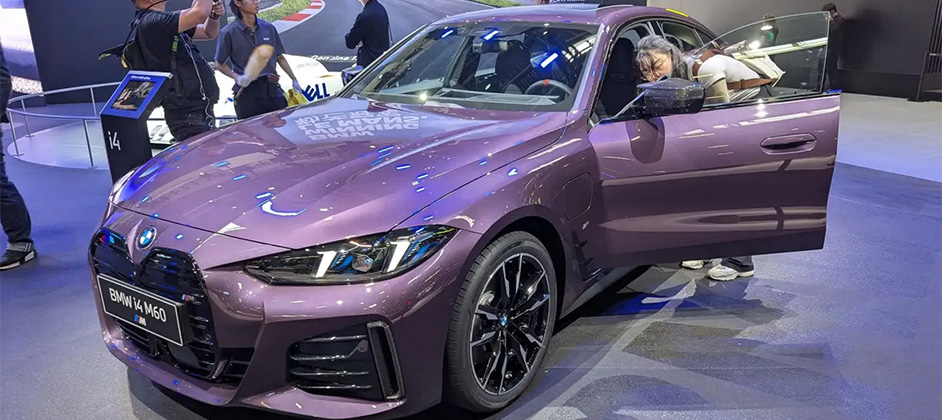 500 рублей штрафа не из-за прихоти: владельцы BMW не включают поворотники из-за неисправностей