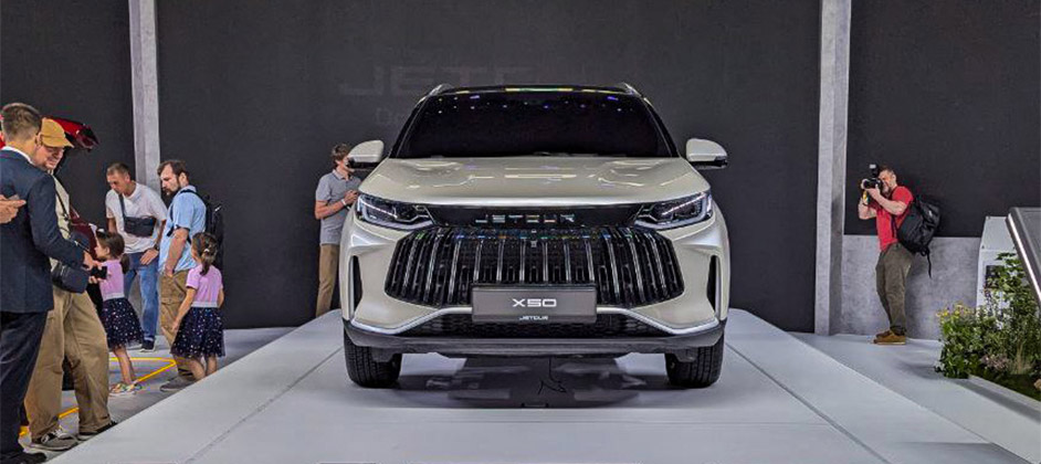 В России представлен Jetour X50 — самый дешевый кроссовер бренда В России представлен Jetour X50 — самый дешевый кроссовер бренда