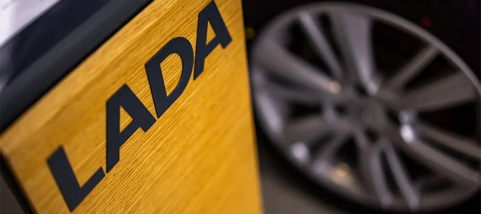 Дорогая Lada Vesta скоро появится в российских автосалонах