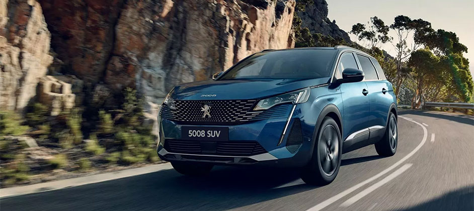 Кроссовер со спортивным характером: в Россию вернулся новый Peugeot 5008 Кроссовер со спортивным характером: в Россию вернулся новый Peugeot 5008
