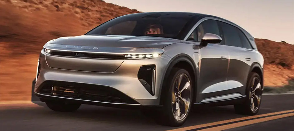 Осторожность не помешает: автопроизводители не спешат доверять Tesla Осторожность не помешает: автопроизводители не спешат доверять Tesla