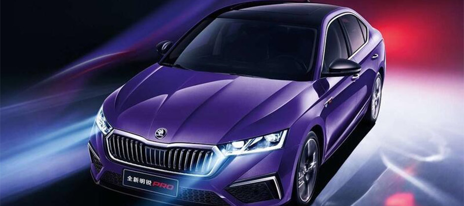 В РФ возобновили продажи Skoda Octavia в новой версии: от 1,8 млн рублей