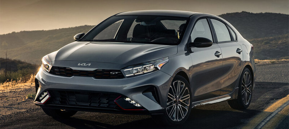 В России запустили продажи нового седана Kia K3 по цене от 2,8 млн рублей
