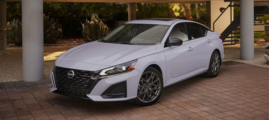 Представлен обновленный седан Nissan Altima Представлен обновленный седан Nissan Altima