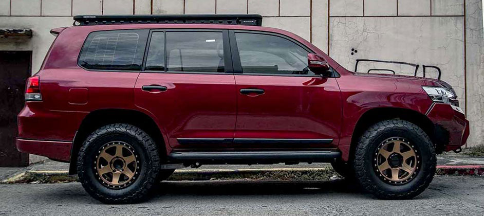 На Филиппинах доработали Land Cruiser 200 с использованием ряда российских компонентов