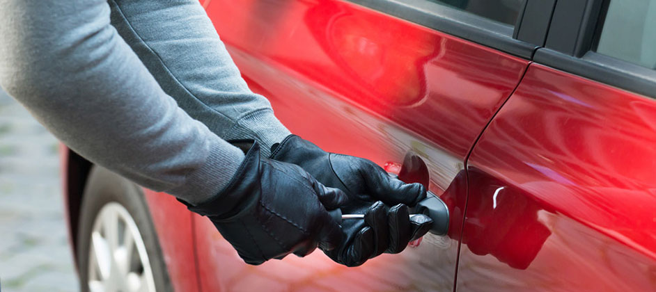 В России выросло количество угонов автомобилей на фоне дефицита запчастей в 2022 году В России выросло количество угонов автомобилей на фоне дефицита запчастей в 2022 году