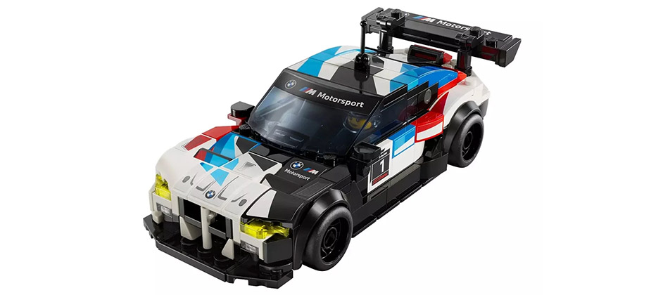 Две гоночные модели BMW может купить каждый желающий в наборе конструктора Lego