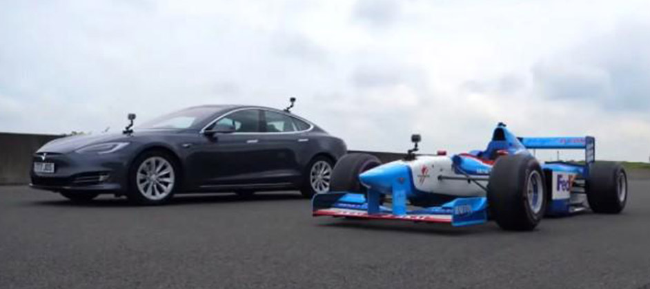 Tesla Model S и болид F1 сделали гоночные заезды в несколько этапов