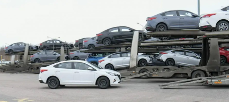 Началась отгрузка новых Solaris, произведённых на автозаводе в Петербурге Началась отгрузка новых Solaris, произведённых на автозаводе в Петербурге