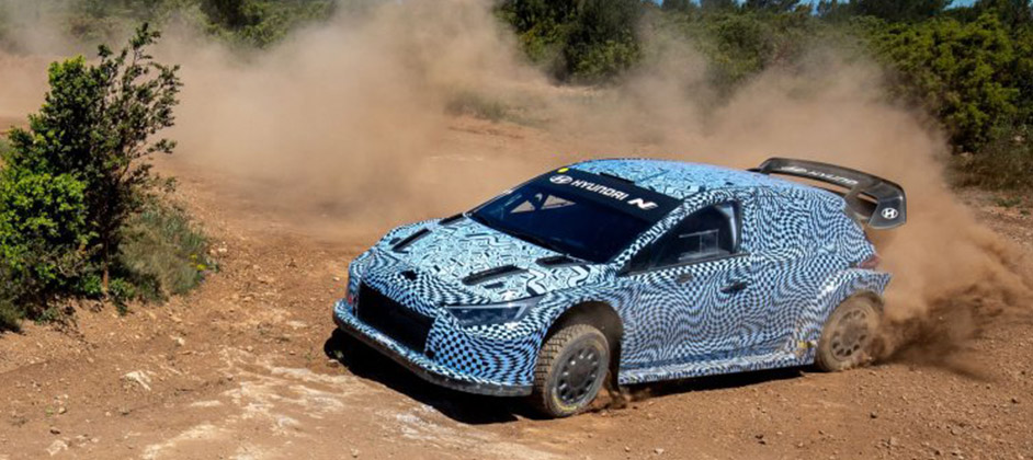 Hyundai начал испытания своего гибридного хэтчбека i20 N WRC 2022 года