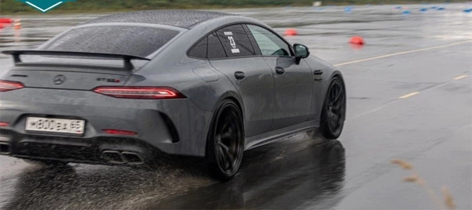 Mercedes начнет выпускать новые авто из старых машин