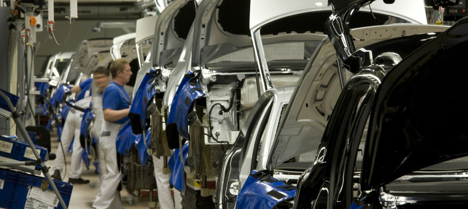 Российские автозаводы возвращаются к работе Российские автозаводы возвращаются к работе