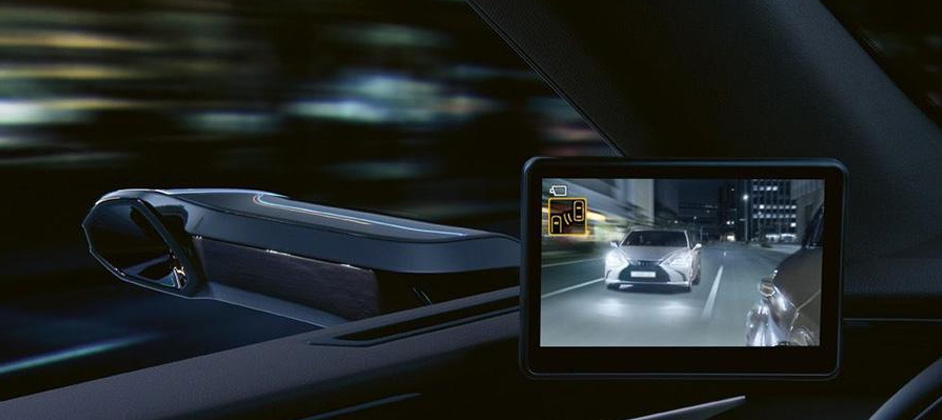 Lexus ES с камерами взамен зеркал появился в Европе