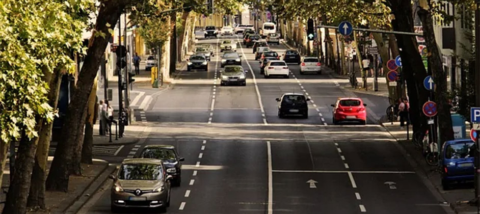 «Рухнул с треском»: российский авторынок третий месяц подряд задыхается «Рухнул с треском»: российский авторынок третий месяц подряд задыхается